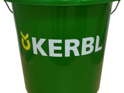 Πράσινος πλαστικός κουβάς Kerbl χωρητικότητας 10 λίτρων, από ανθεκτικό υλικό κατάλληλο για τρόφιμα και νερό.